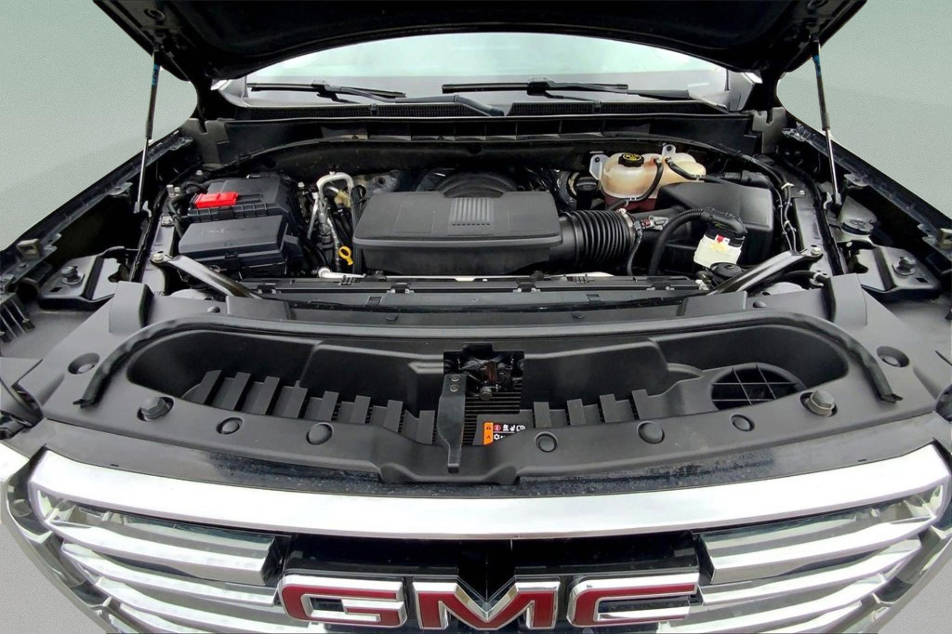 Used 2023 GMC Yukon SLT image 13