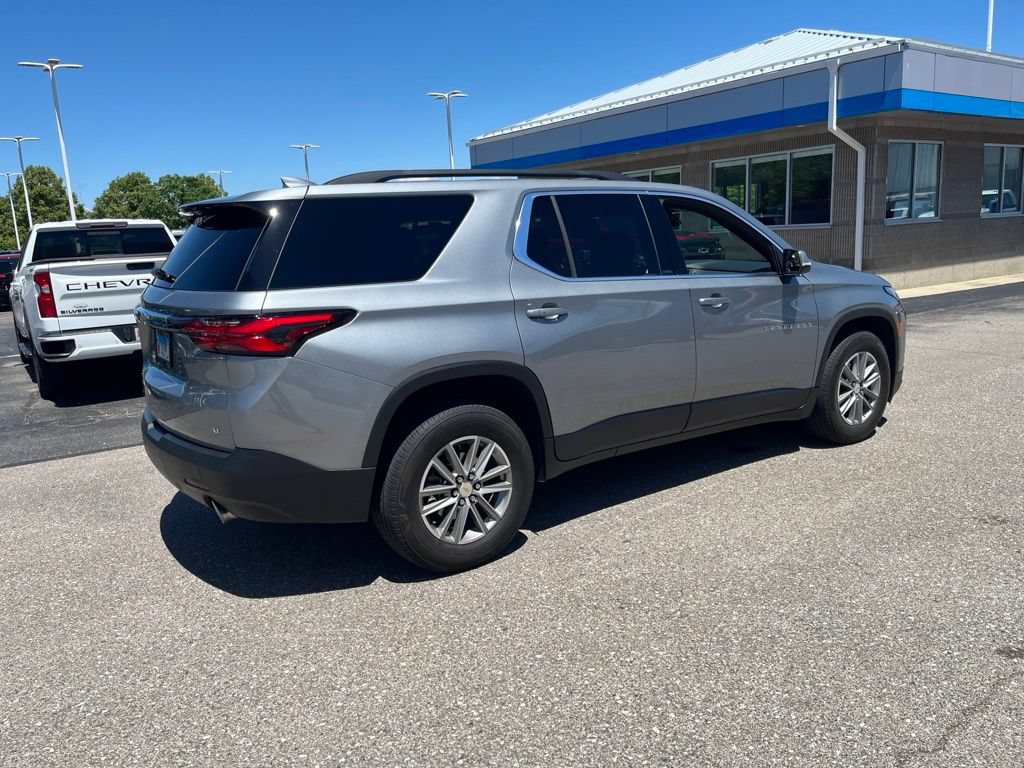 Certified 2023 Chevrolet Traverse LT FWD image 9