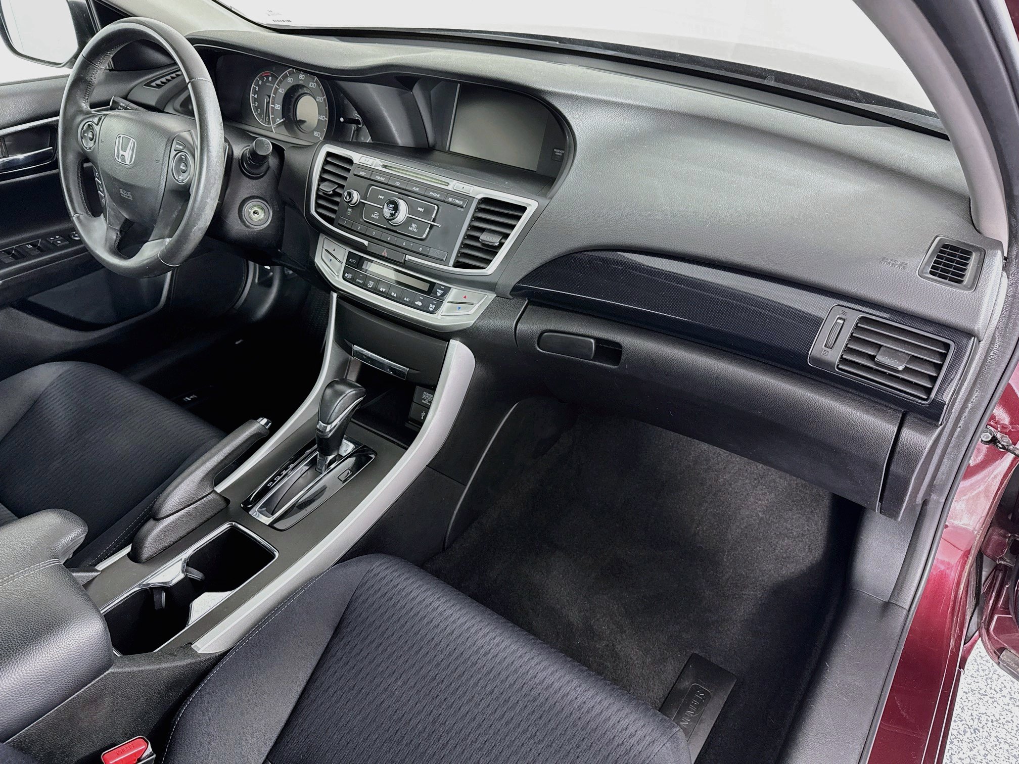 Used 2015 Honda Accord Sport image 26