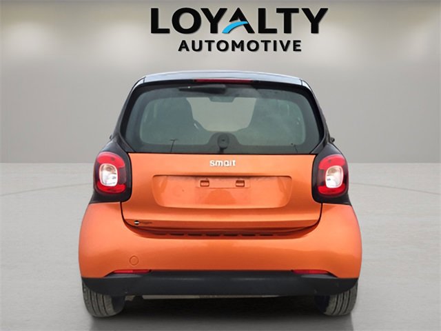 Used 2016 smart fortwo passion image 4