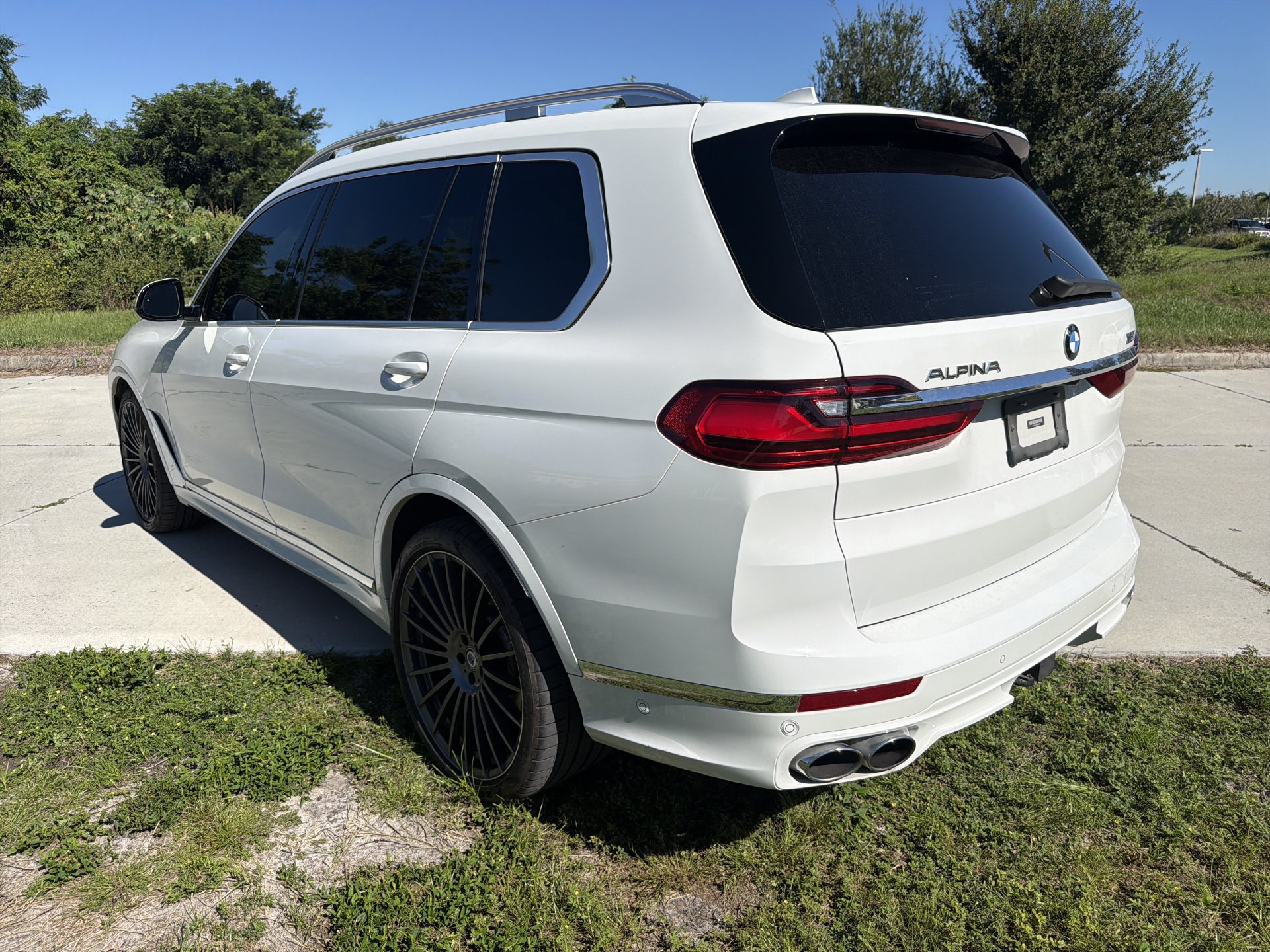 Used 2021 BMW ALPINA XB7 AWD/4WD image 6