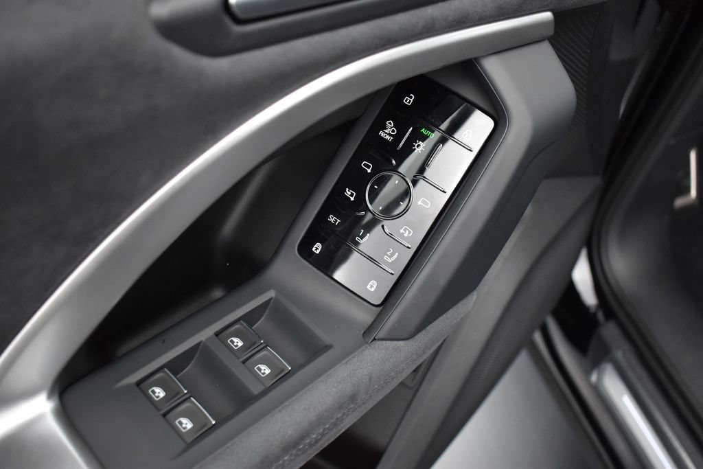 New 2026 Audi SQ5 Premium Plus AWD/4WD image 6