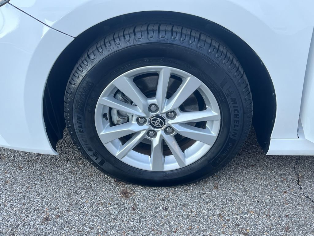 Certified 2025 Toyota Camry LE image 26