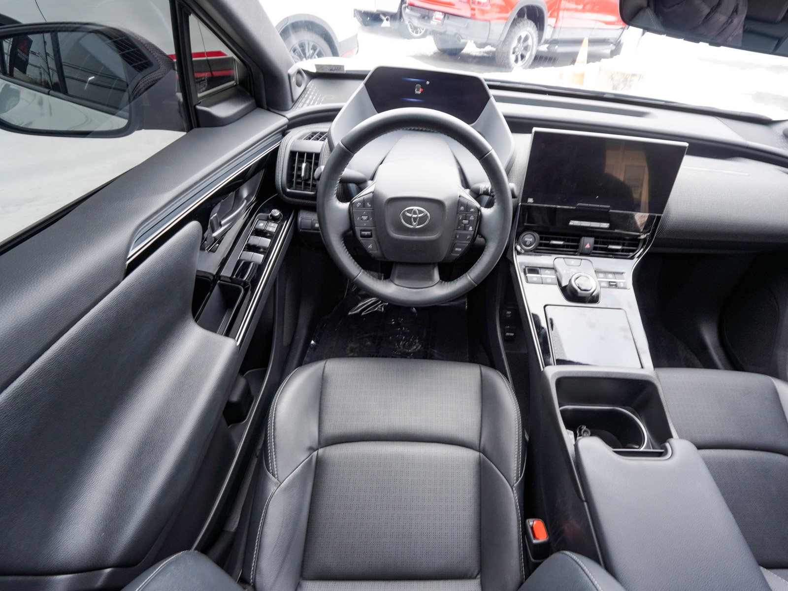 Used 2023 Toyota bZ4X Limited image 34