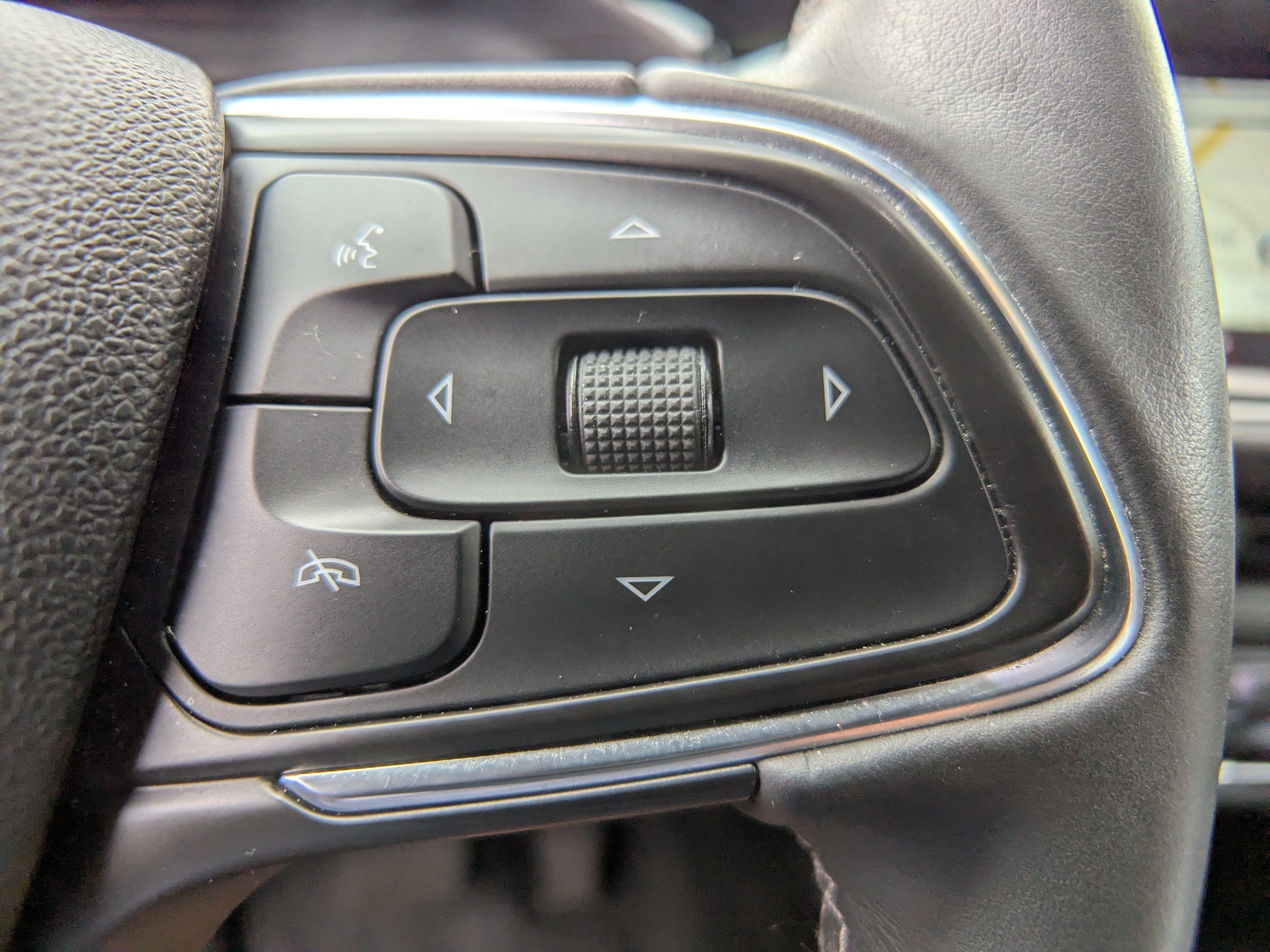 Used 2023 Buick Envision Avenir AWD/4WD image 27