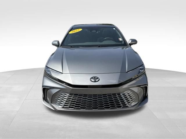 Used 2025 Toyota Camry XSE FWD image 7