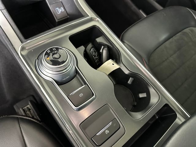 Used 2022 Ford Edge ST-Line image 20