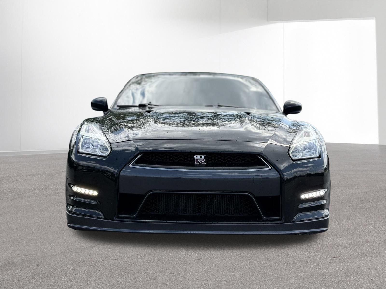 Used 2015 Nissan GT-R Black Edition AWD/4WD image 21