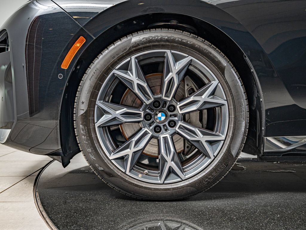 Used 2024 BMW i7 eDrive50 RWD image 10