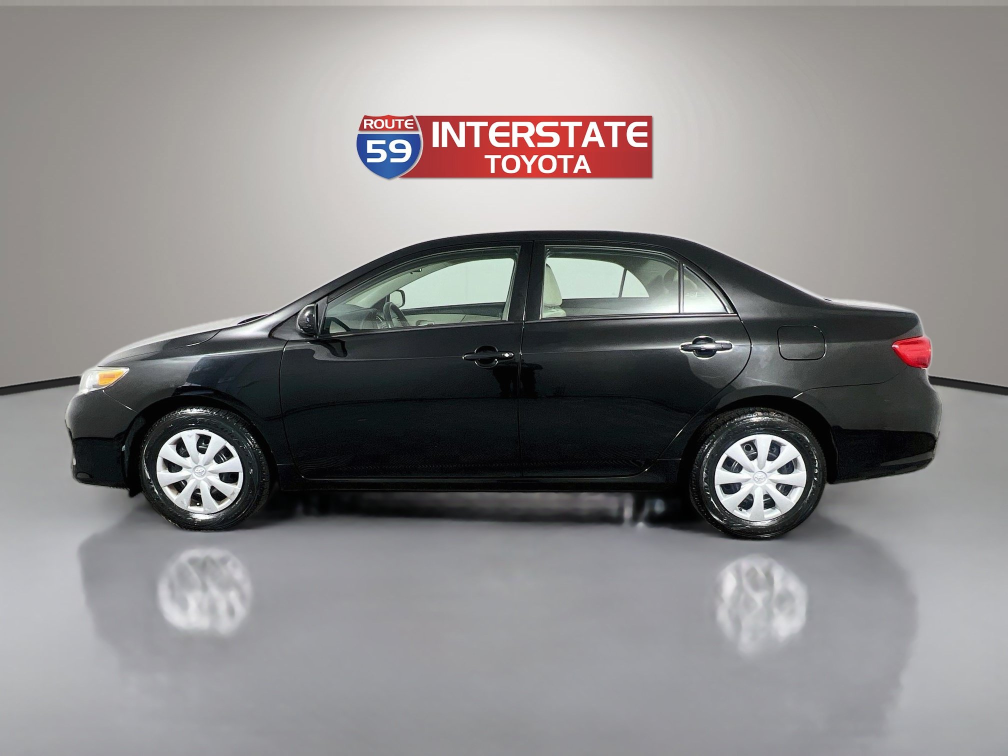 Used 2013 Toyota Corolla L FWD image 4