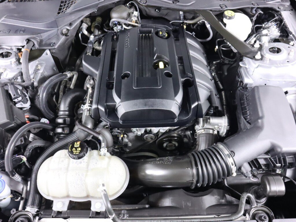 Used 2020 Ford Mustang Premium RWD image 39