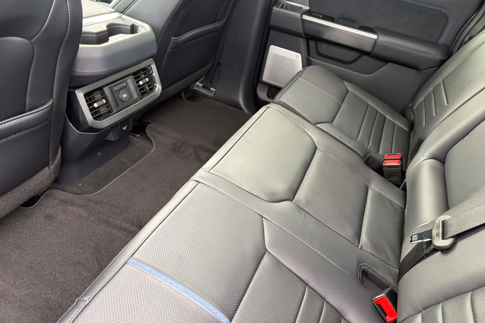 New 2026 Ford F350 Platinum w/ Tremor Off-Road Package image 11