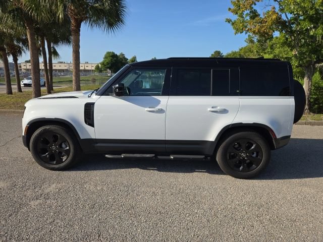 Used 2025 Land Rover Defender 110 S AWD/4WD image 2