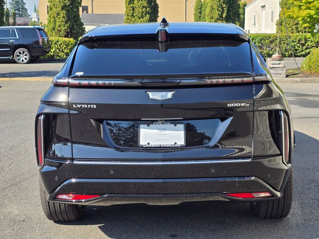 New 2026 Cadillac Lyriq Luxury image 6