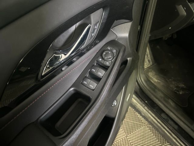 Used 2023 Chevrolet Traverse RS AWD/4WD image 16