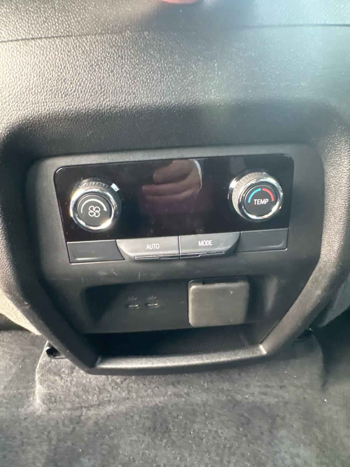 Used 2025 Chevrolet Traverse LT w/ Sun and Wheel Package FWD image 13
