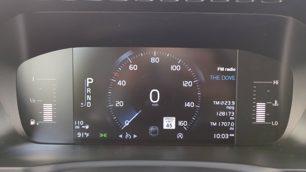 Used 2017 Volvo XC90 T5 Momentum AWD/4WD image 23