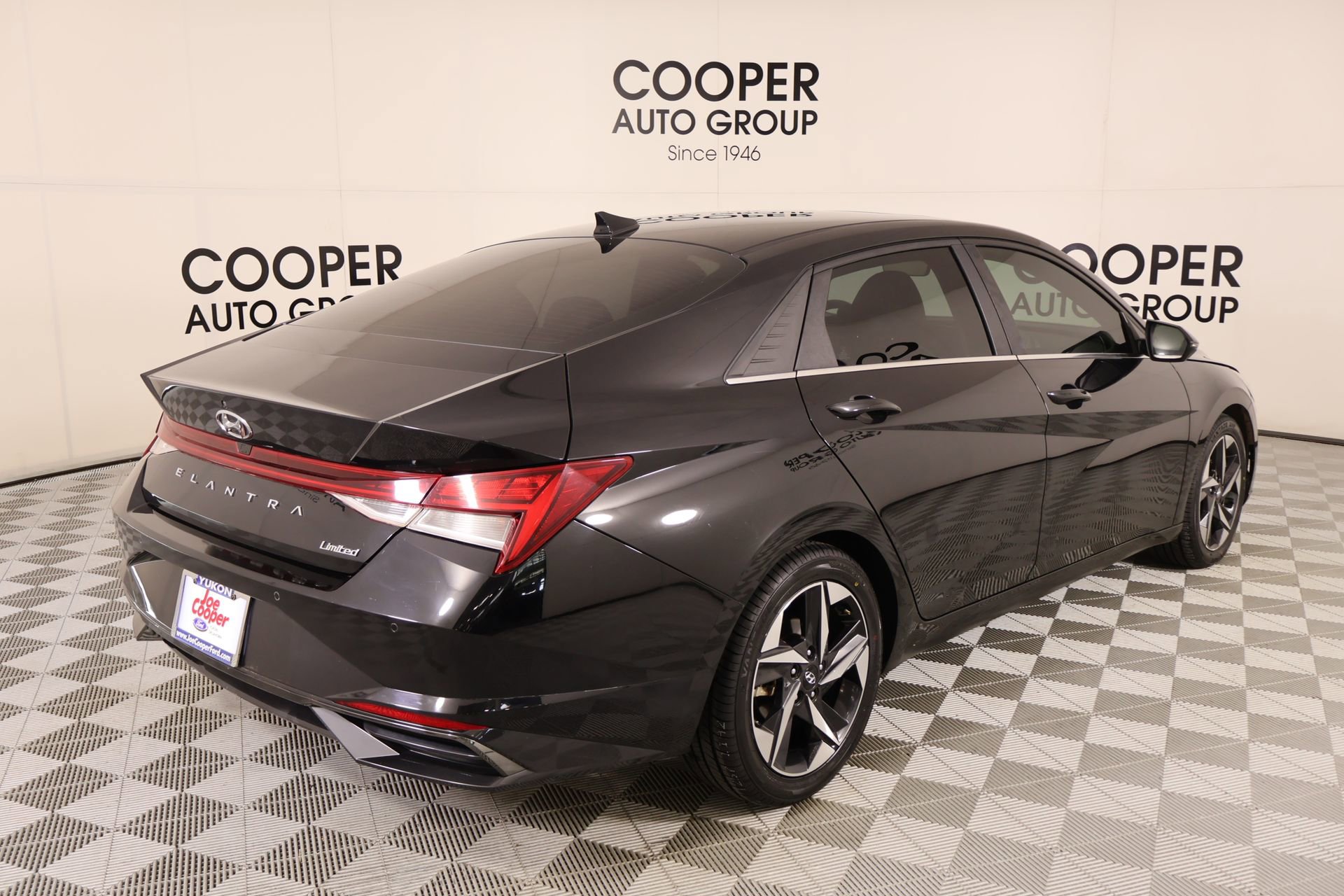 Used 2021 Hyundai Elantra Limited w/ Cargo Package image 22