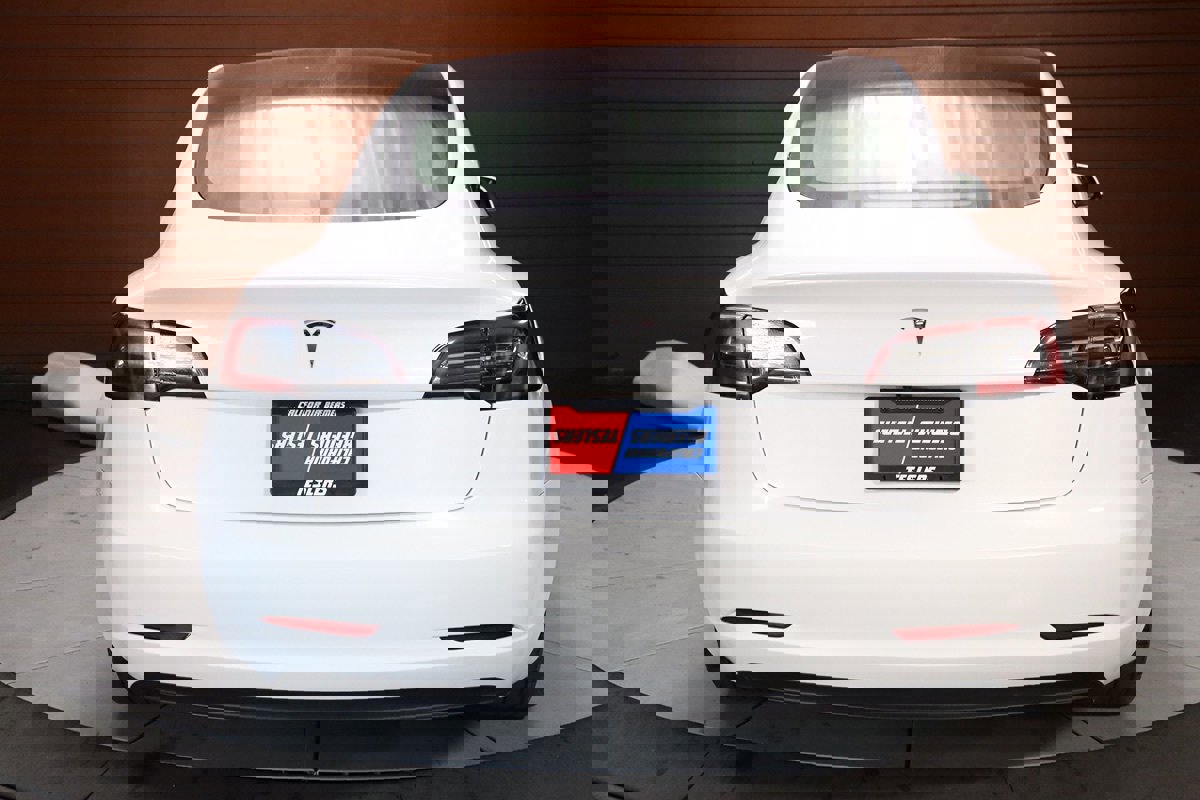 Used 2023 Tesla Model 3 Standard Range image 42