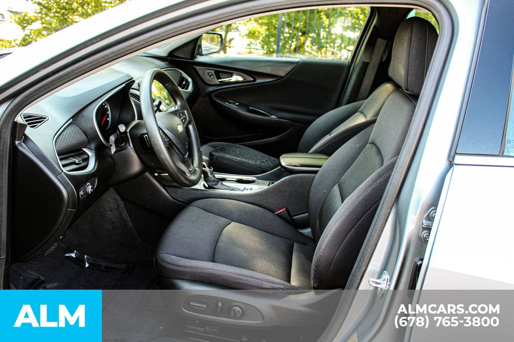 Used 2024 Chevrolet Malibu LT FWD image 16