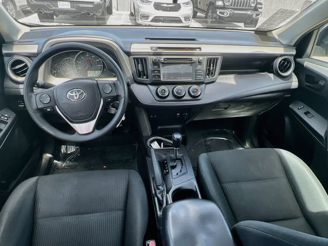 Used 2016 Toyota RAV4 LE FWD image 28