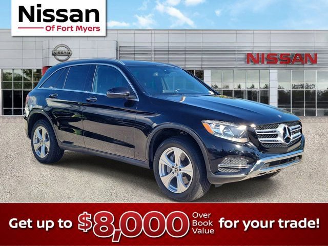 Used 2017 Mercedes-Benz GLC 300 4MATIC image 1
