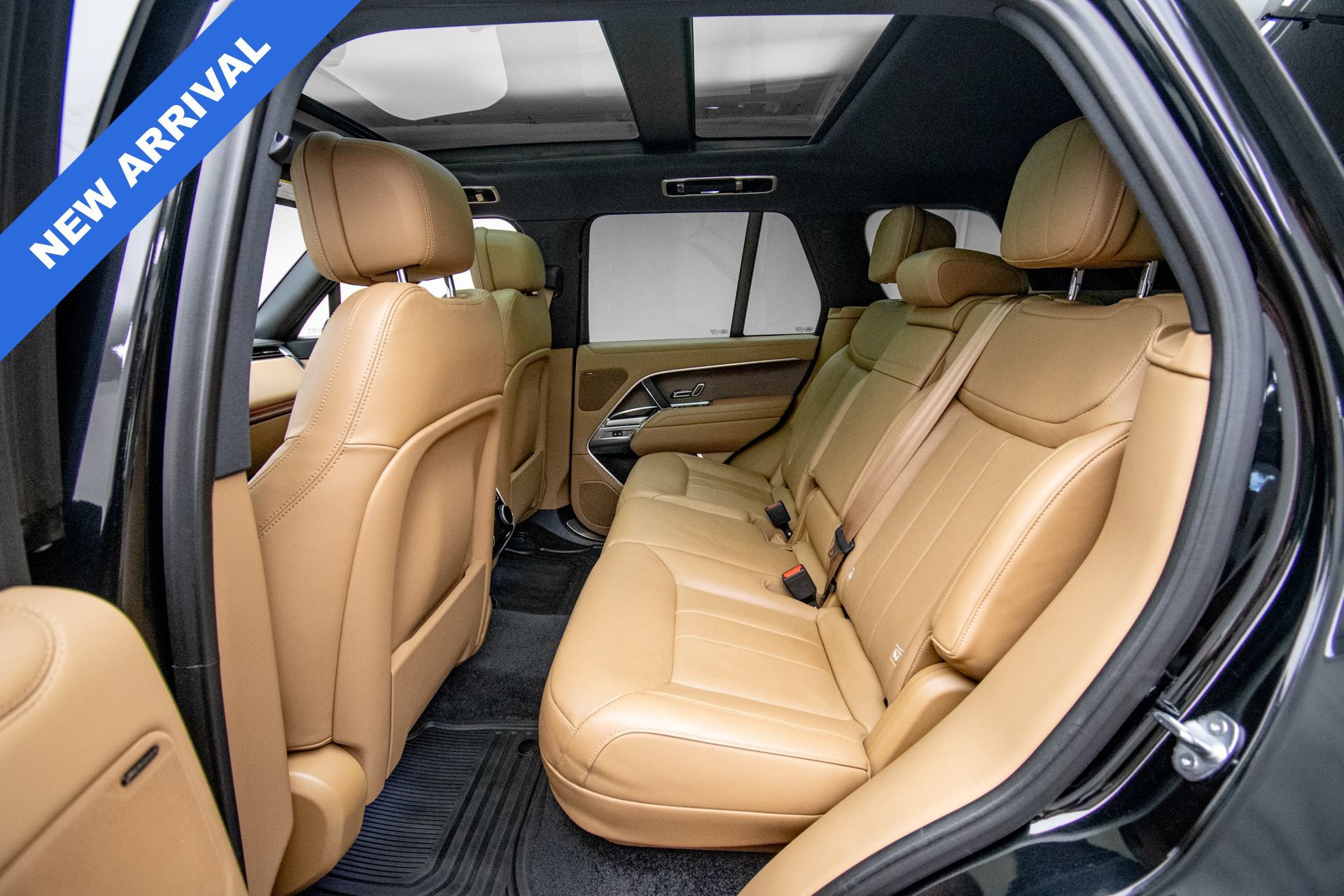 Used 2023 Land Rover Range Rover SE AWD/4WD image 16