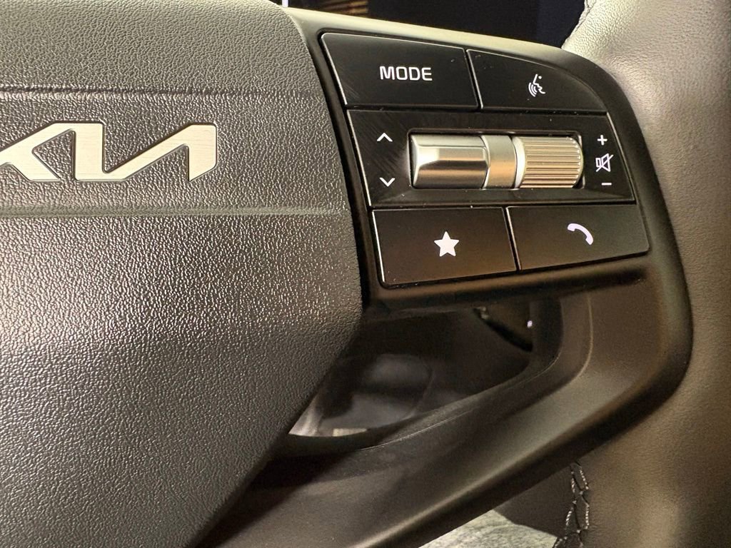 New 2026 Kia Sportage EX FWD image 24