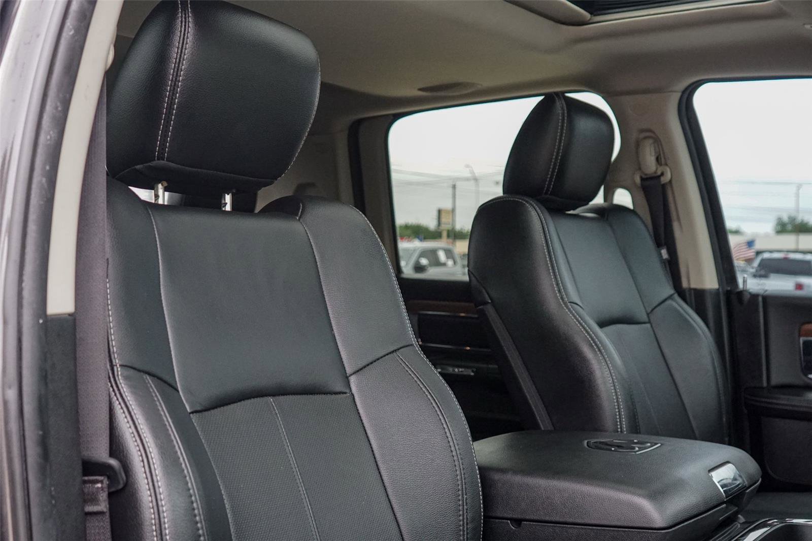 Used 2018 RAM 2500 Laramie w/ Sport Appearance Group AWD/4WD image 30