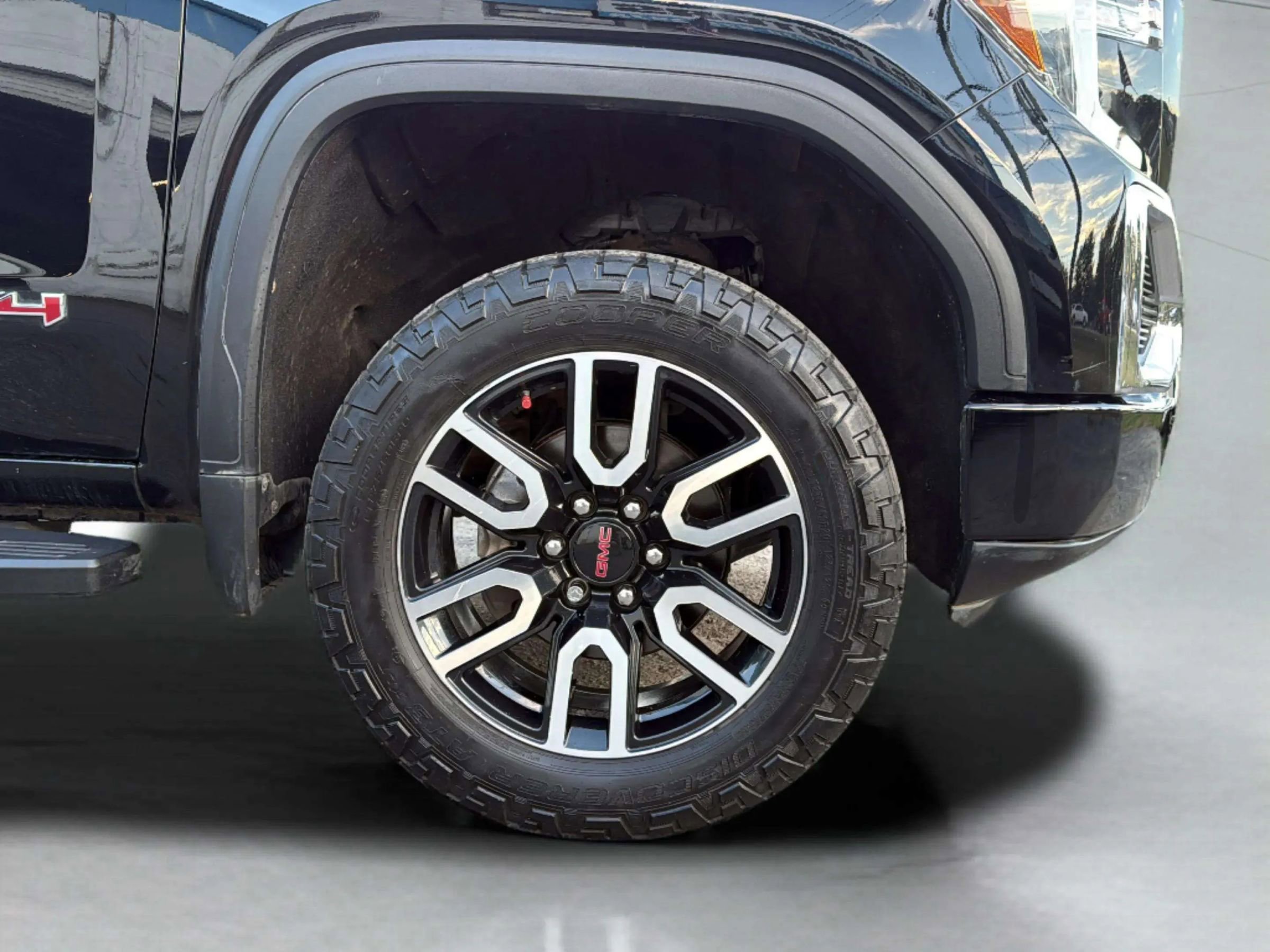 Used 2020 GMC Sierra 1500 AT4 w/ AT4 Premium Package image 39