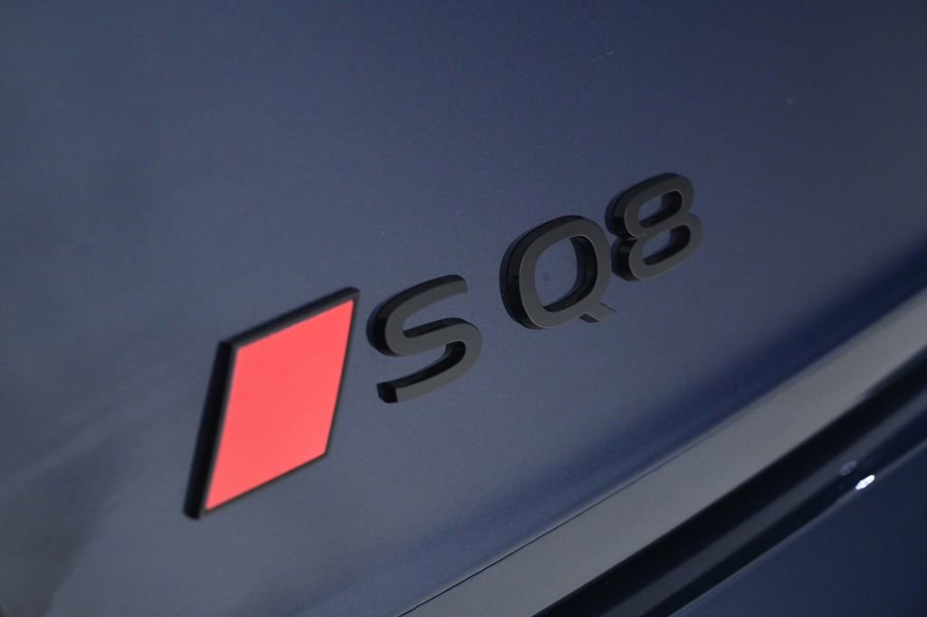 New 2026 Audi SQ8 Premium Plus image 25