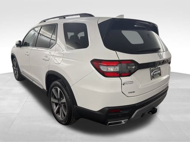 Used 2025 Honda Pilot Elite image 6