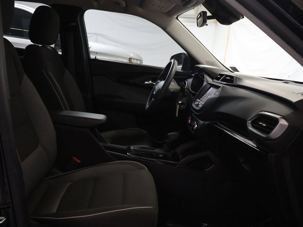 Used 2021 Chevrolet TrailBlazer LS FWD image 10