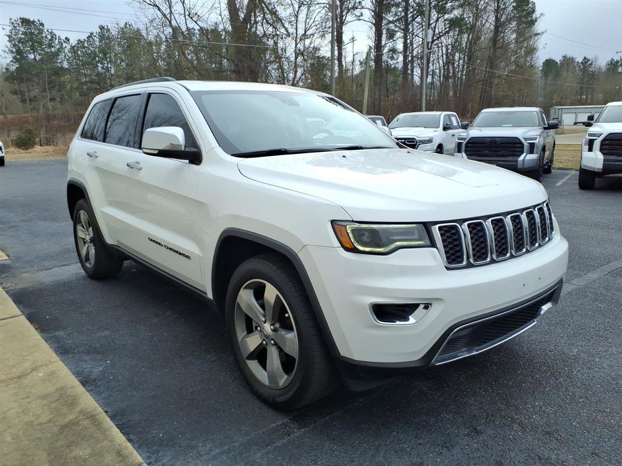Used 2018 Jeep Grand Cherokee Limited w/ Luxury Group II image 3
