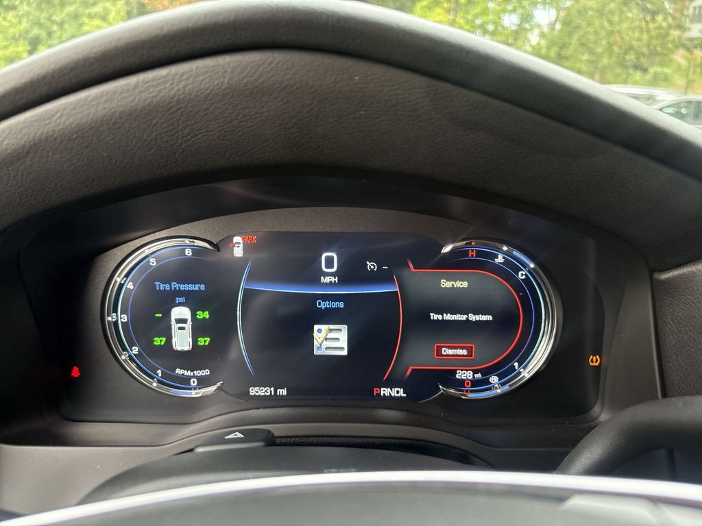 Used 2019 Cadillac Escalade Luxury AWD/4WD image 10