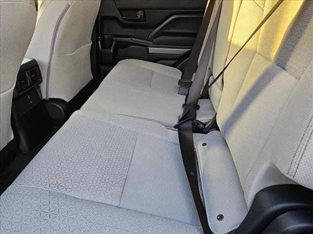 New 2026 Toyota 4Runner SR5 AWD/4WD image 15