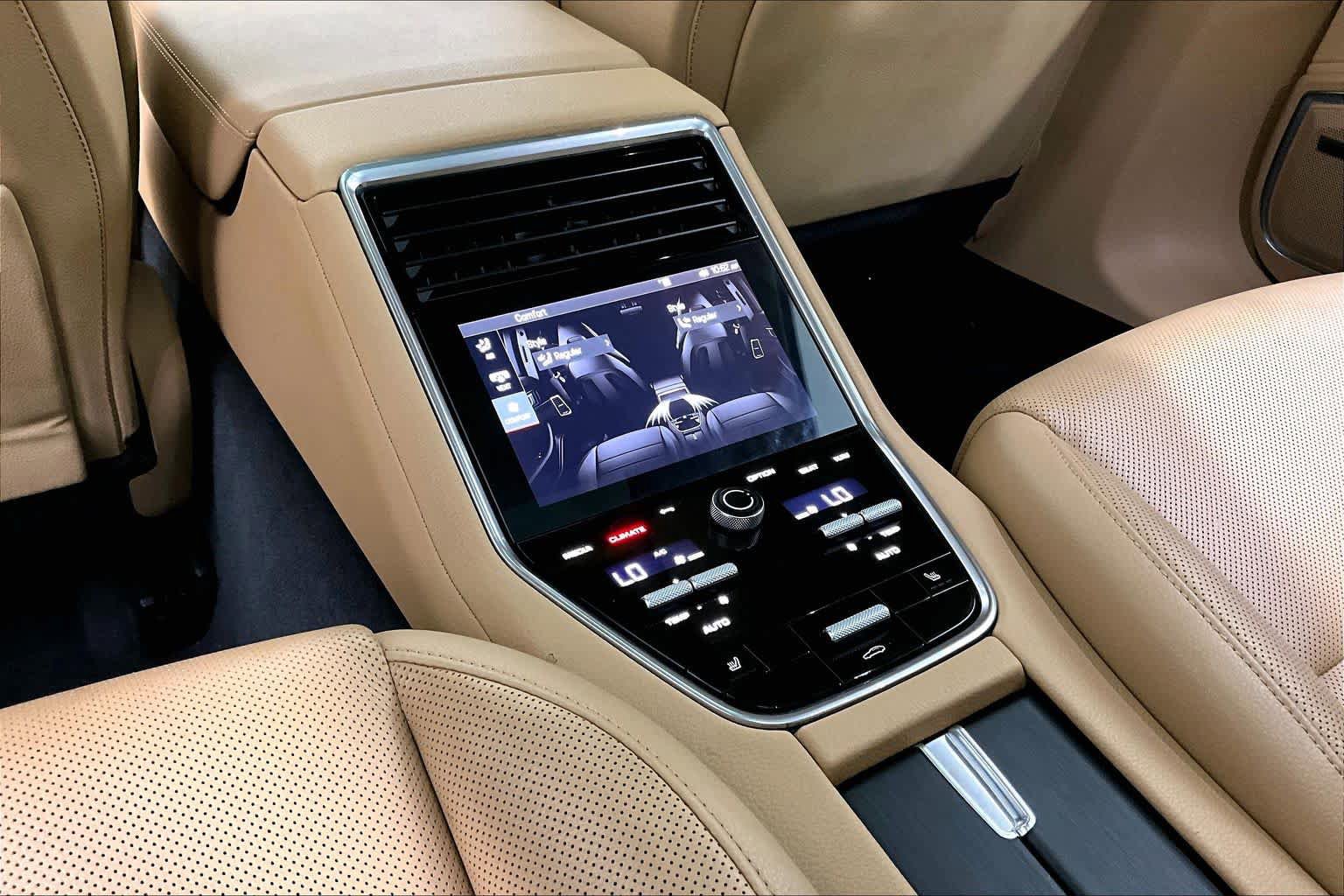 Used 2023 Porsche Panamera Platinum Edition RWD image 34