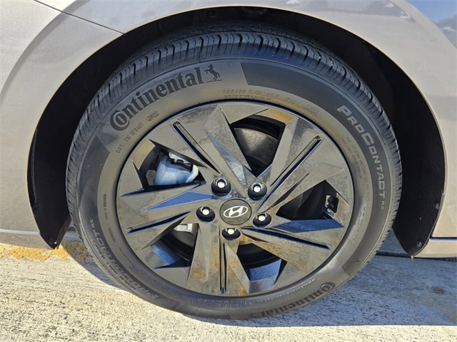 Certified 2023 Hyundai Elantra SEL image 10