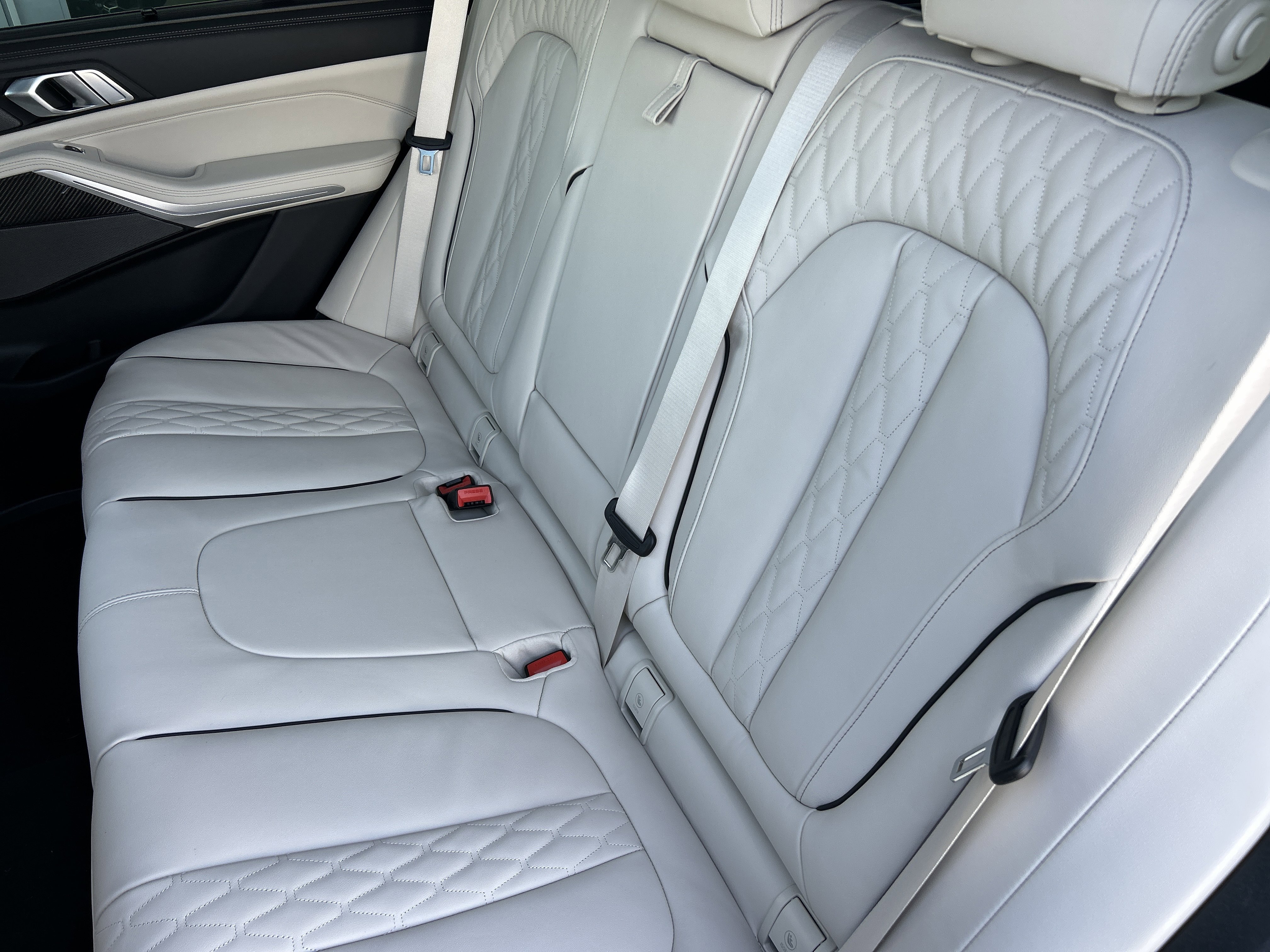 New 2026 BMW X5 M60i w/ Executive Package AWD/4WD image 15