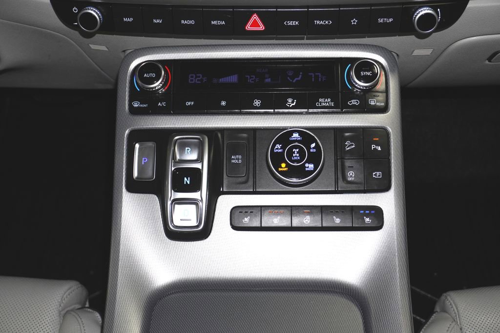 Used 2023 Hyundai Palisade Limited w/ Cargo Package image 24