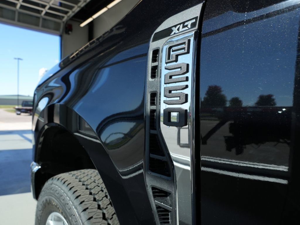 New 2026 Ford F250 XLT image 24