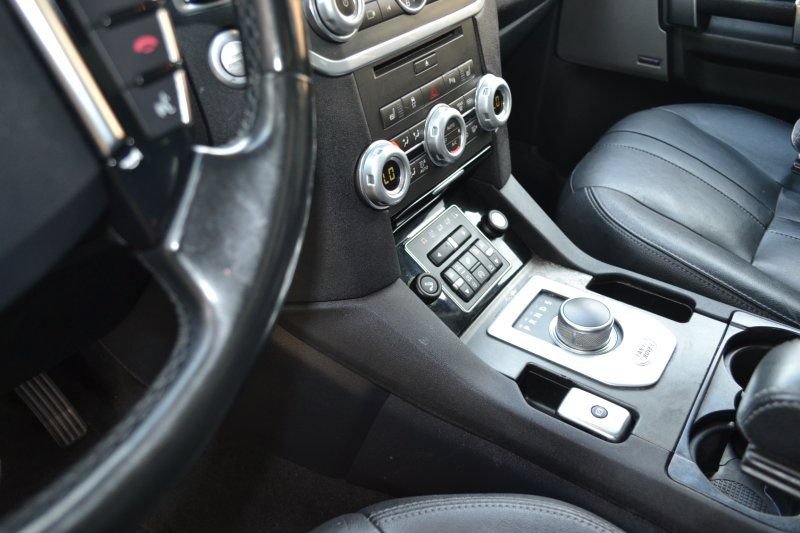 Used 2016 Land Rover LR4 HSE AWD/4WD image 19