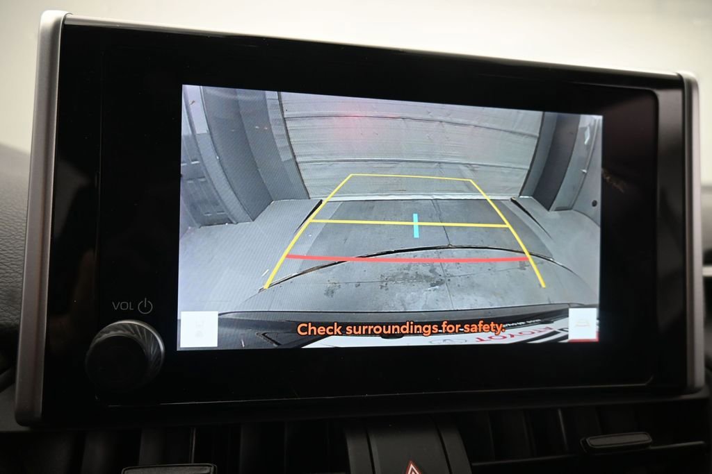 Used 2023 Toyota RAV4 LE FWD image 18