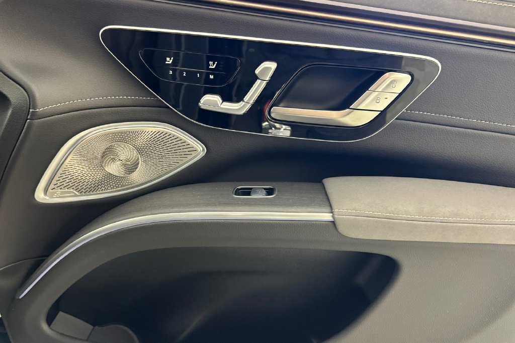 Certified 2024 Mercedes-Benz EQS 450+ 4MATIC SUV image 22