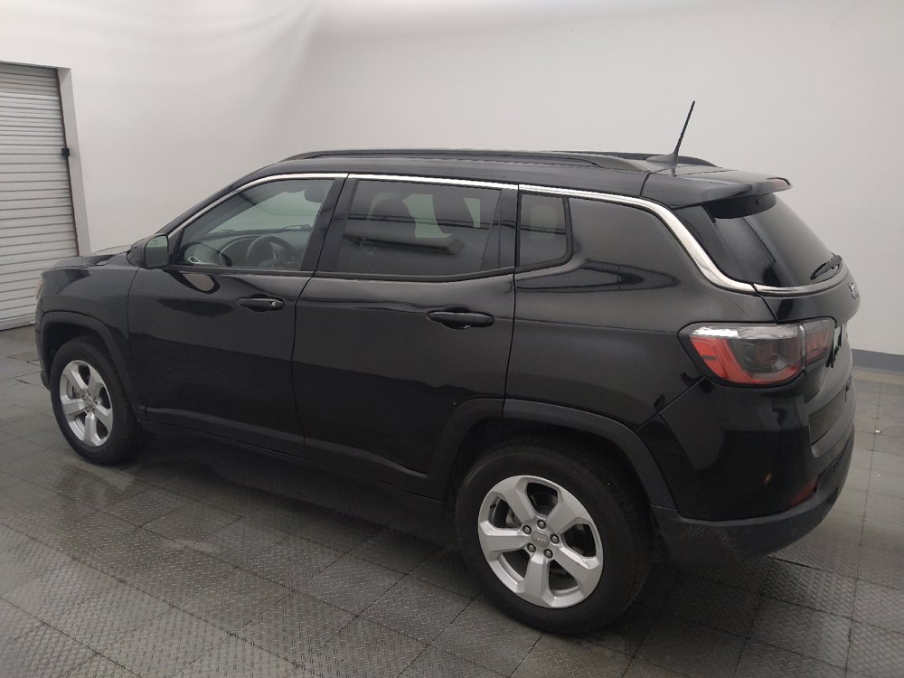 Used 2021 Jeep Compass Latitude w/ Convenience Group AWD/4WD image 3