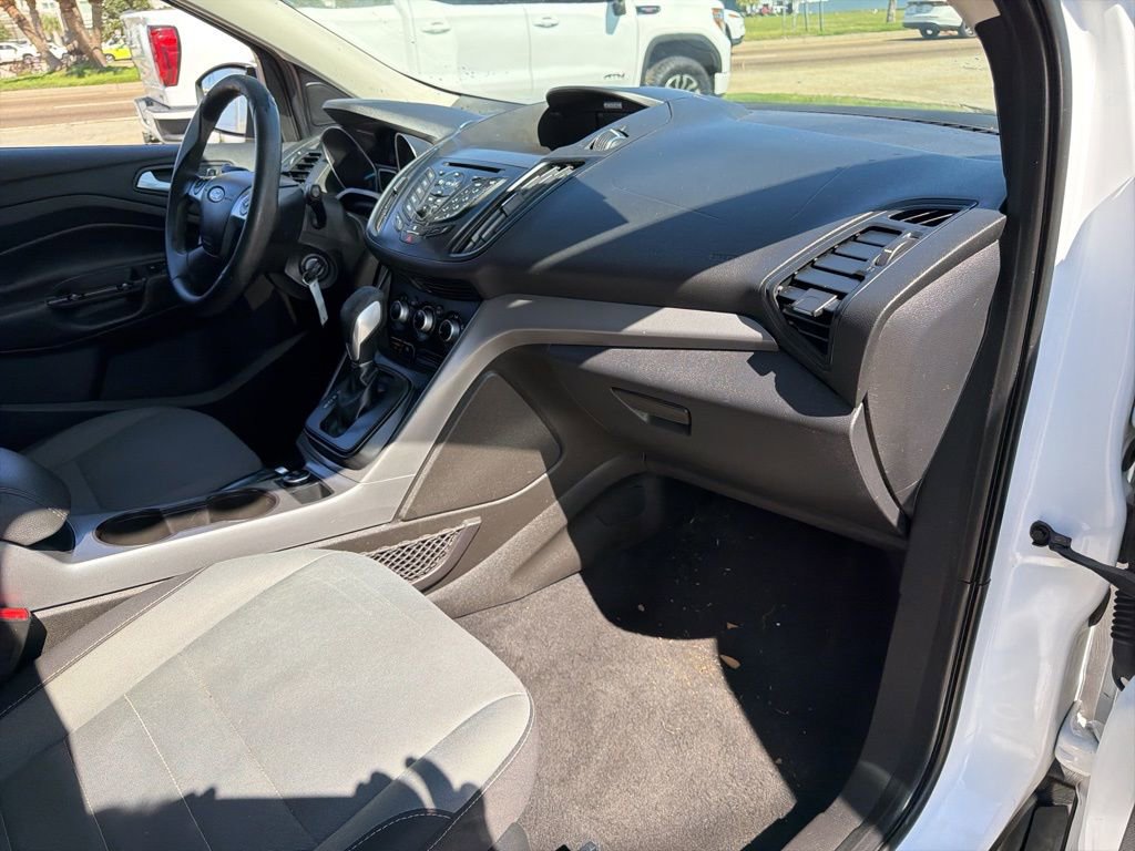Used 2016 Ford Escape SE image 16