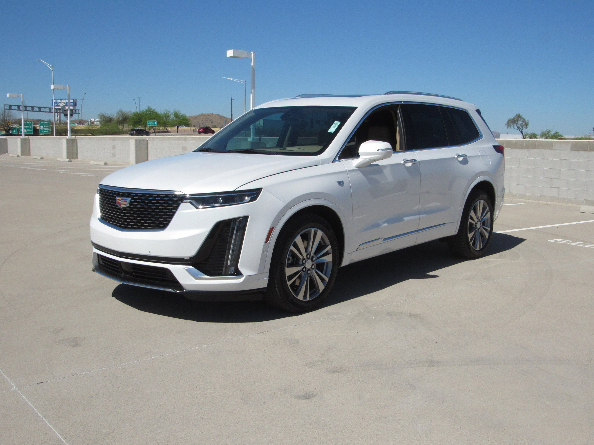 Used 2024 Cadillac XT6 Premium Luxury w/ Platinum Package image 1