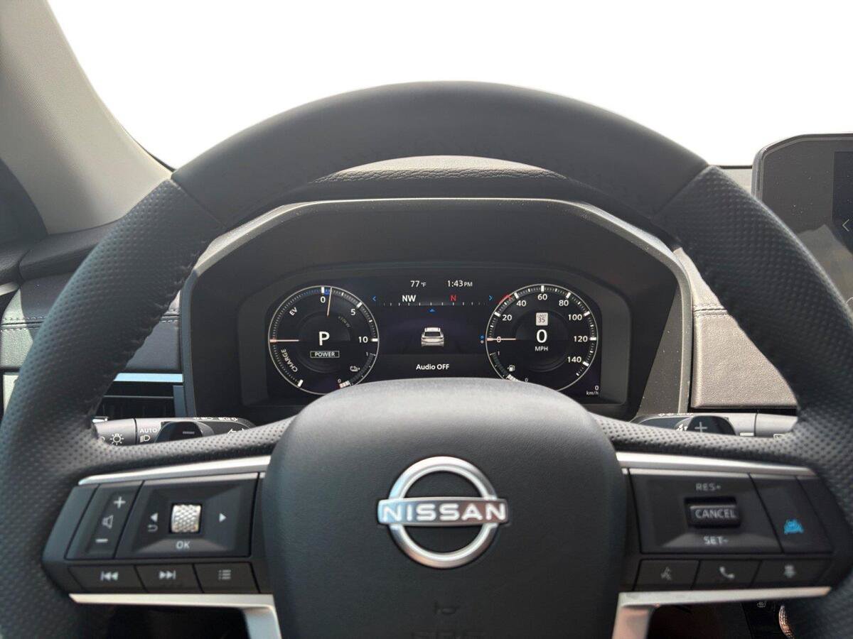 New 2026 Nissan Rogue SL AWD/4WD image 16