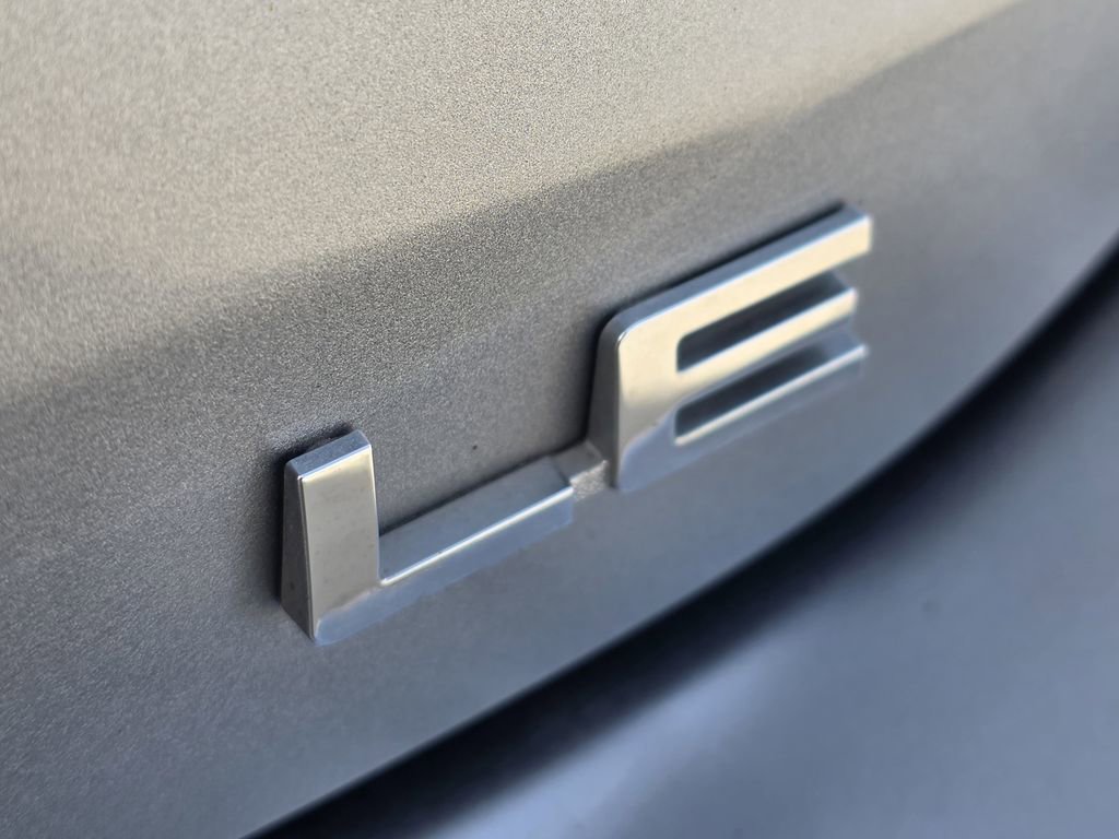 Used 2024 Toyota Highlander LE image 8