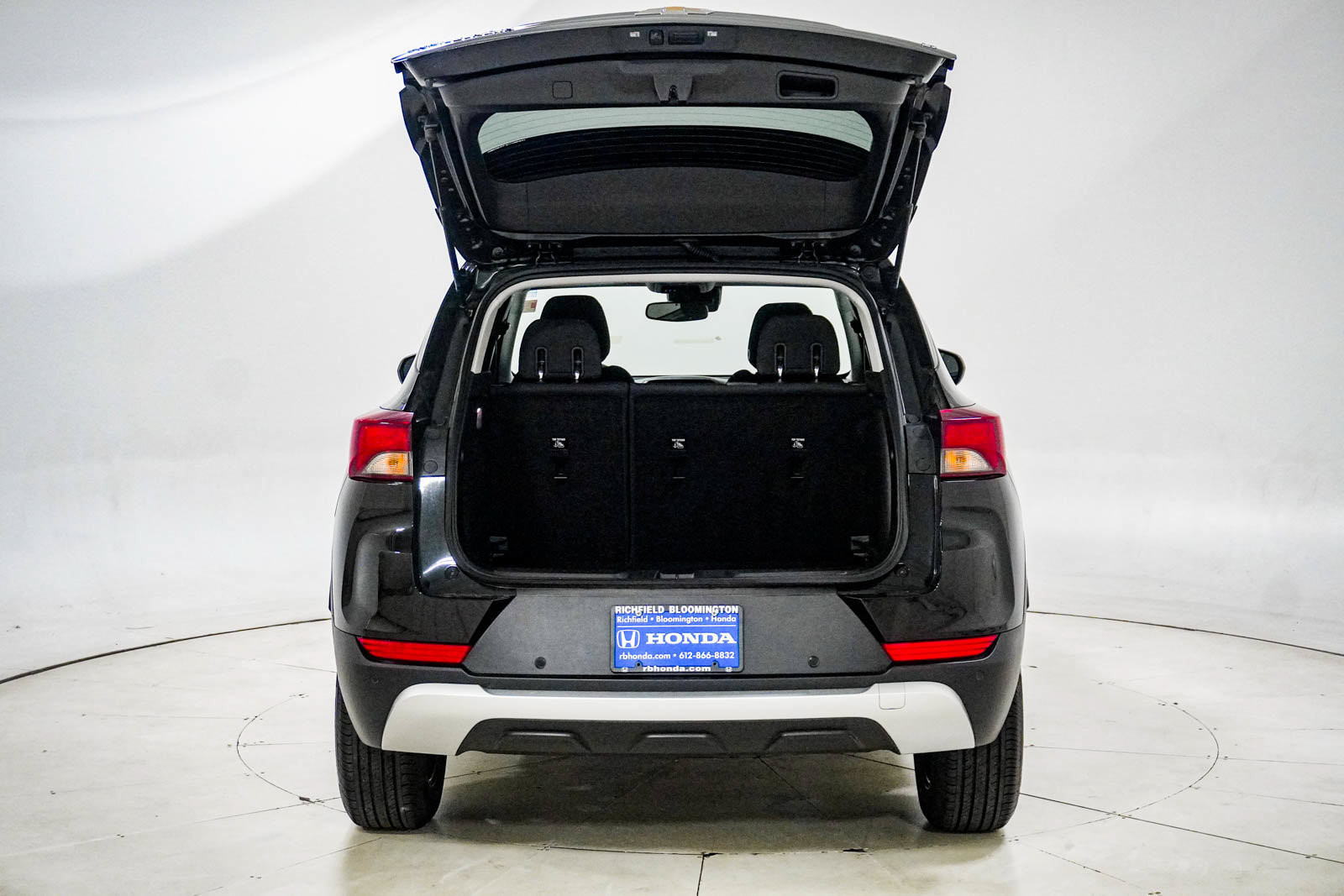 Used 2022 Chevrolet TrailBlazer LT w/ Convenience Package FWD image 7